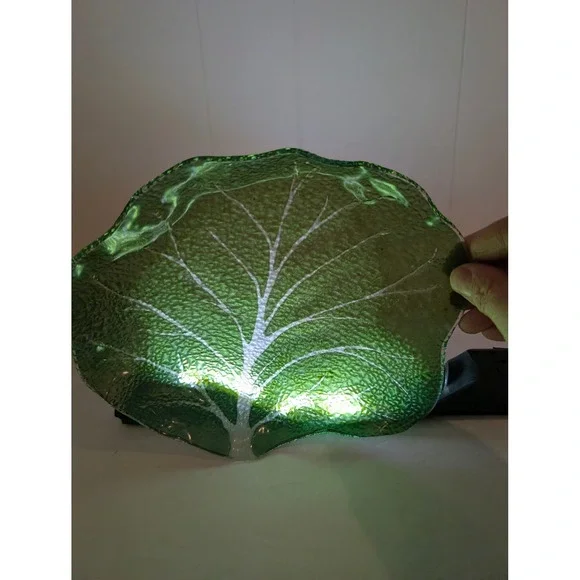 Set of 4 Vintage Green Glass Cabbage Leaf Shaped Serving Dishes Appetizer Plates - Picture 7 of 16